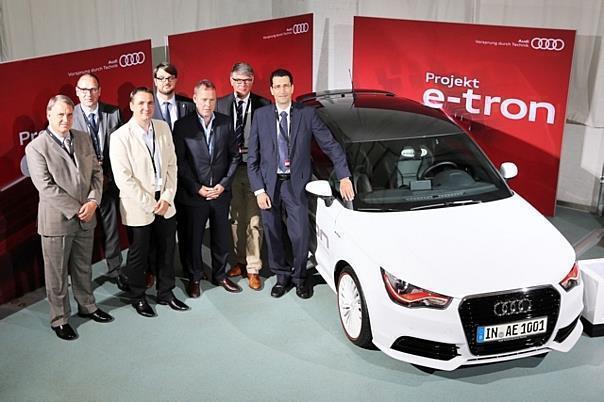 Audi übergibt fünf A1 e-tron an die N-ERGIE in Nürnberg. Foto: Audi/Auto-Reporter.NET/hhg